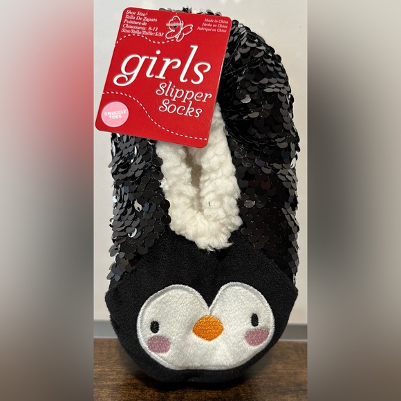 Snuggle Toes Toddler/Little Girls Penguin Slipper Socks NWT Size 8-13 - Picture 1 of 4